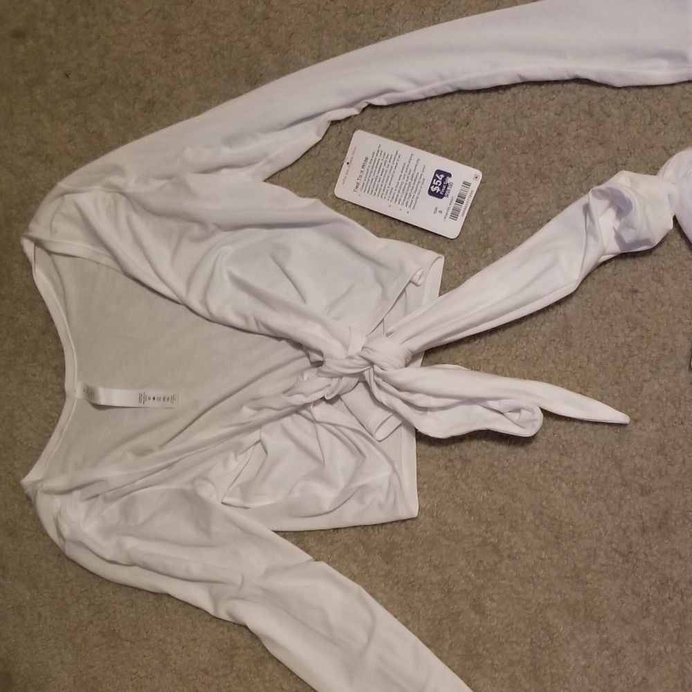 Lululemon Tied to it wrap top size 8